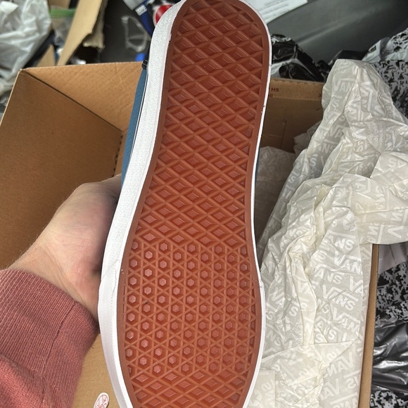 Vans Old Skool Blue and White Sneakers old school main image 5